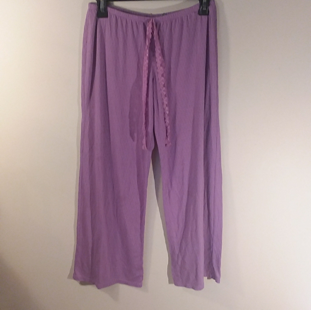 Z508. Apt 9. Lavender lounging pants. Small